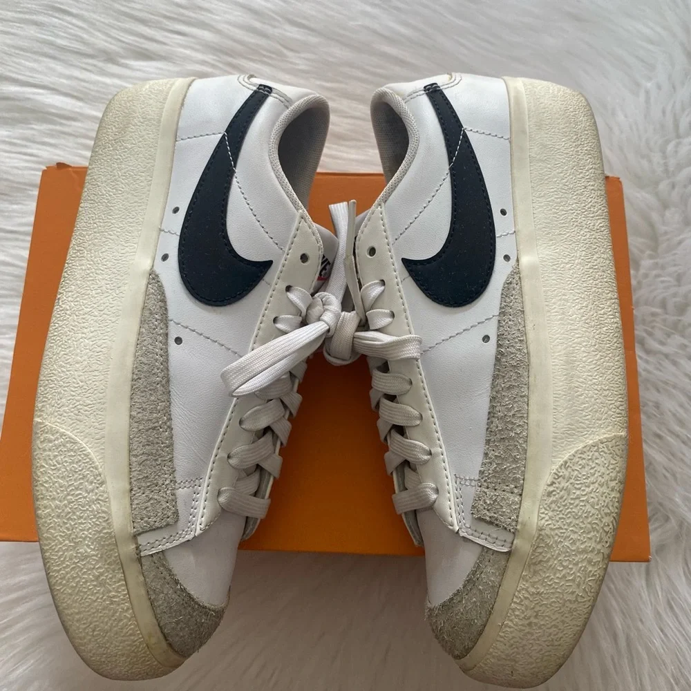 Nike Blazer Low Platform Sneakers Sz 6.5 - Picture 2 of 4
